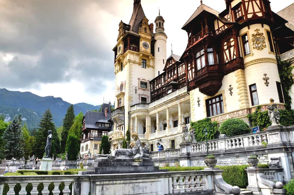1-Day Guided Tour: Bucharest-Peles, Dracula Castle & Brasov - Audio Guide and Headphones: A Small Detail That Changes Your Experience