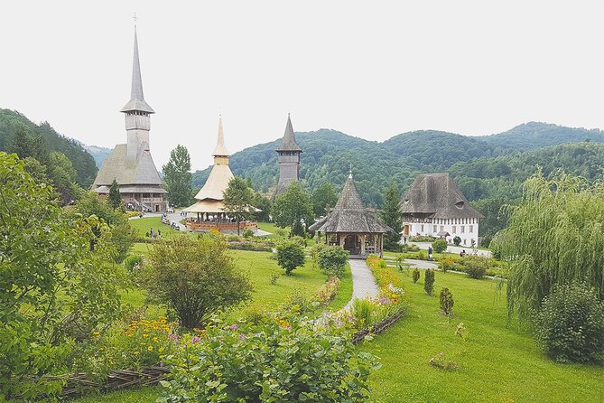 10-Day Private Tour of Romania with Pick Up - Maramureș: Merry Cemetery and the memorial that refuses to let go