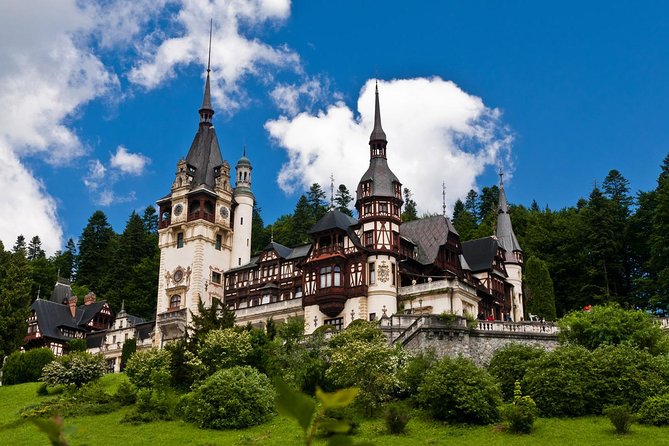 2-Day Private Tour of Transylvania from Bucharest - Day 2: Bran Castle for the Legends, Rasnov Citadel for the Forts