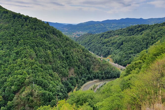 2-Day Small-Group Tour in Transylvania from Bucharest - Maximum 5 Persons - Day 1: Peles Castle and Brasov’s Old Town break