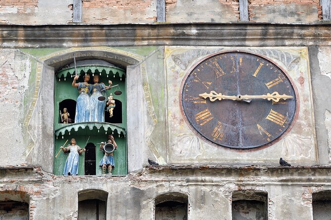 3-Day Tour of Transylvania’s Landmarks from Bucharest - Day 1: Peleș Castle, Bran Castle, and the medieval-city glow of Brașov