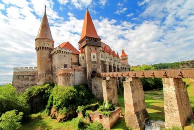 4-Day Inside Transylvania & Transfagarasan Tour from Bucharest - From Bucharest to Peles and Bran: The Dracula-to-Royalty Start