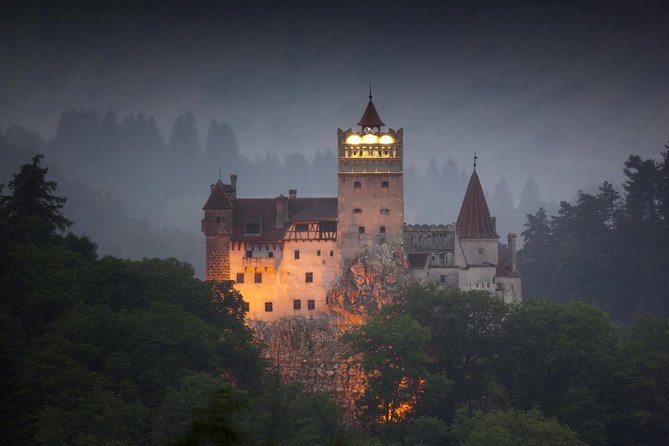 5-Day Private Dracula's Legends Tour from Bucharest - Day 4: Rose Avenue in Târgu Mureș, UNESCO Sighișoara, and the gates of Brașov