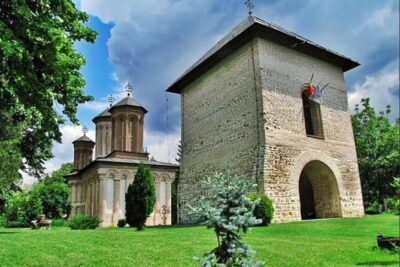 5h Abandoned Fort, Dracula's Grave and Mogoșoaia Palace, Private - Mogoșoaia Palace: Brâncovenesc style, palace life, and Monday timing
