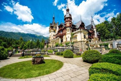 Adventure trip to Transylvania in 3 days from Bucharest - Peles Castle: royal polish and easy photo angles