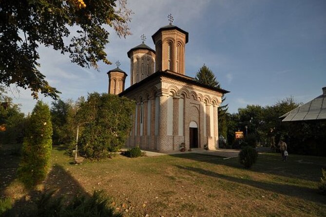 Bison Sanctuary, Vlad the Impaler Princely Court & Dracula Grave - Price and logistics: what $153.71 really buys you