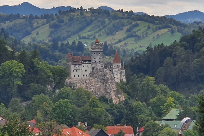 Bran Castle, Peles Castle and Brasov City - Private Tour from Bucharest - Peles Castle: why people call this the highlight