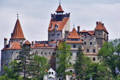 Bran & Peles Castles through the Best Road in the World: Transfagarasan road - Starting in Bucharest with pickup that keeps the day sane