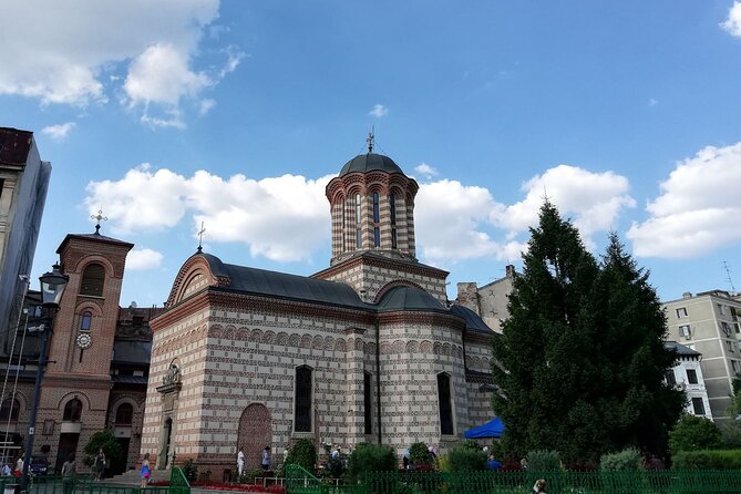 Bucharest 3-hours Walking Tour (Small Groups) - Starting point at Unirii Square: the “Champs-Elysees” moment and what to look for