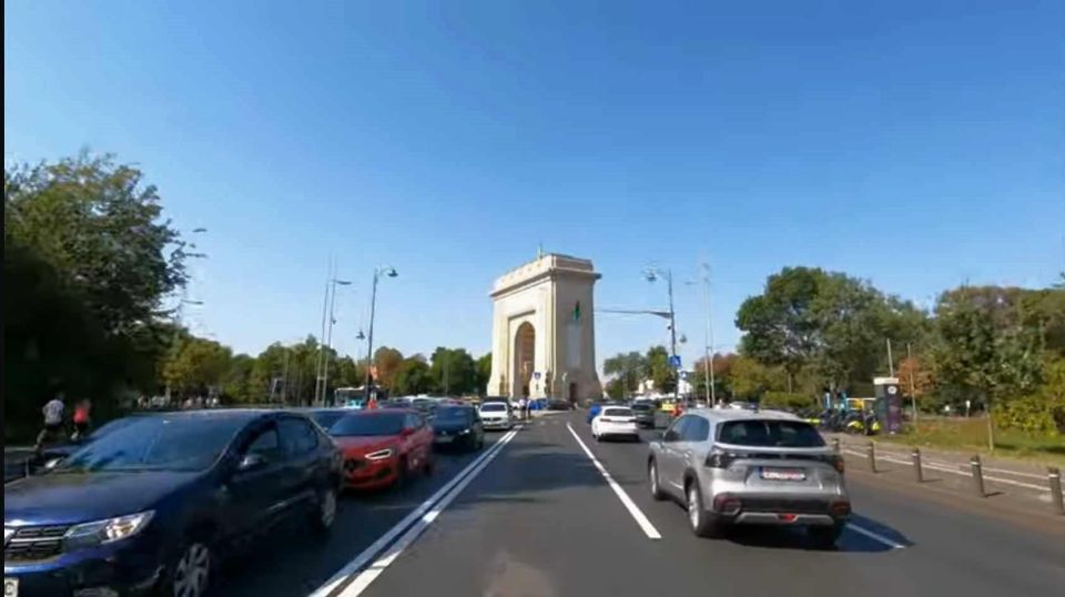 Bucharest by car - full day 'stop and visit' experience - Religious Bucharest in a Few Stops: Patriarchy Hill and Moscheea Veche
