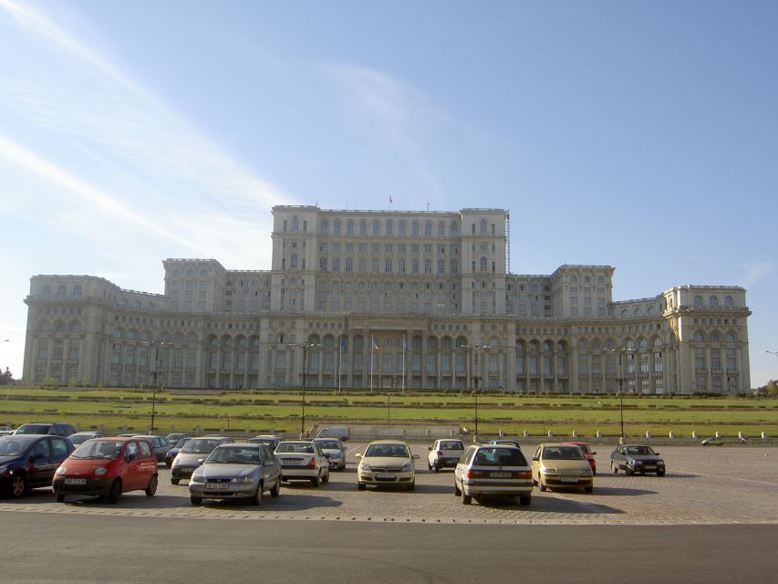 Bucharest: City Highlights Guided Walking Tour - Crossing the Dâmbovița River to the Civic Center