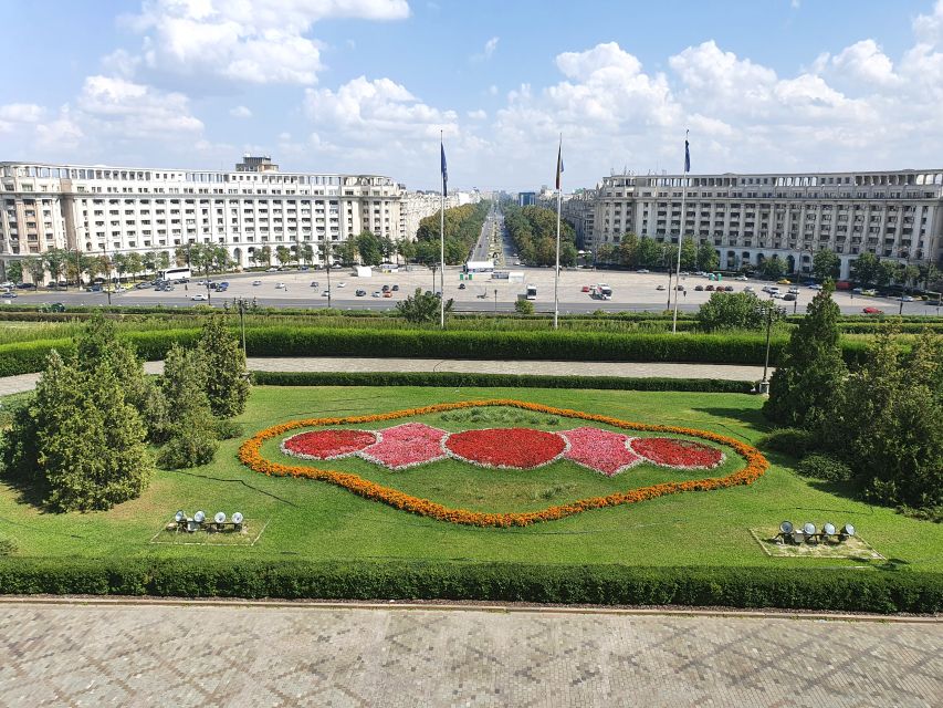 Bucharest City Tour 4h - Small Group Tour by Car - Hotel pickup and the car ride: the secret to getting value fast