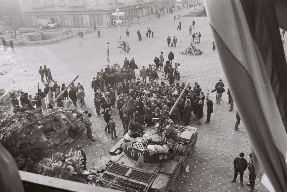 Bucharest Communism: From Lenin to Ceausescu - Antim Monastery and the Patriarchal Cathedral: faith and memory beside the Party line