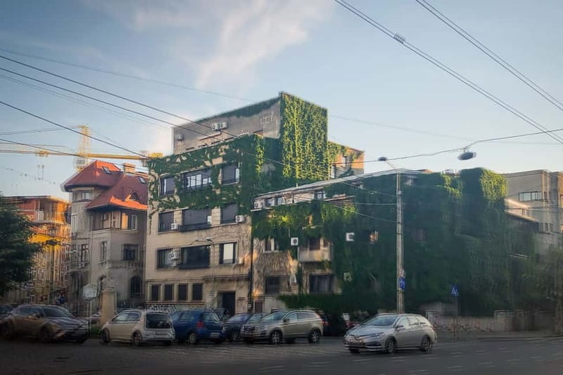 Bucharest: Craft Beer Tour with Traditional Meal - Beer Stops That Don’t Feel Like a Checklist
