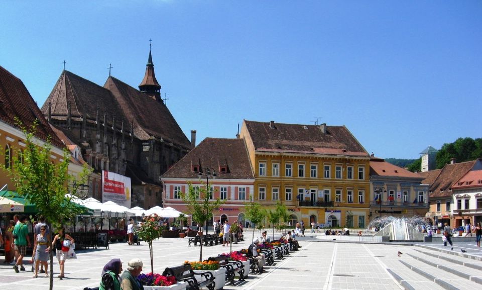 Bucharest: Dracula's Castle, Peles Castle, & Brasov Old Town - Brasov Old Town: the time to walk, snack, and look up
