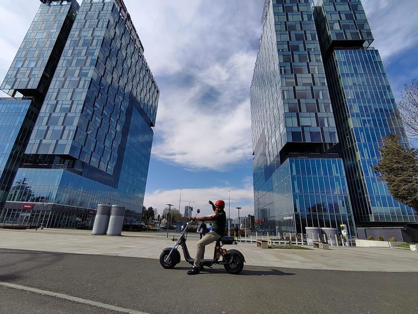 Bucharest electric city tour by Smart Balance #green - The ride setup: SB50 electric scooter and other electric rentals