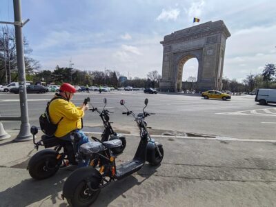 Bucharest electric city tour by Smart Balance #green - Parliament-area photos and the kind of safety you notice immediately