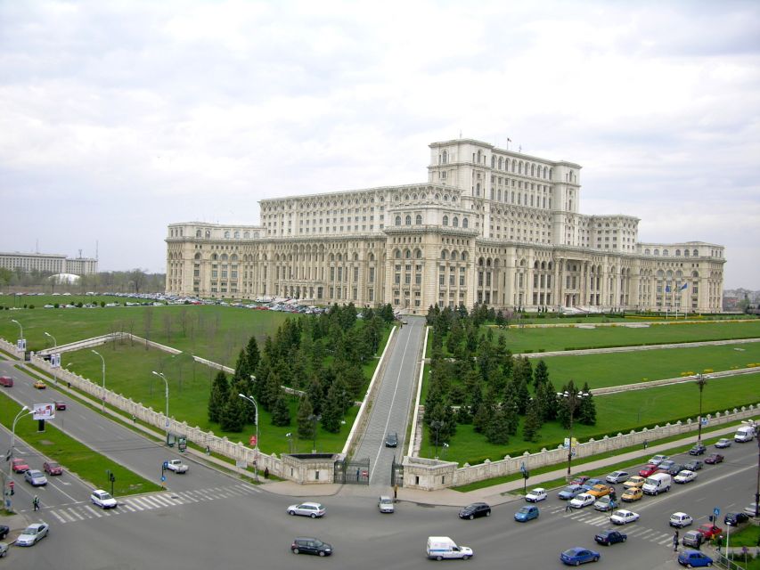 Bucharest: Half-Day Sightseeing Tour - Free Press Square to the Arch of Triumph: Getting Your Bearings Fast