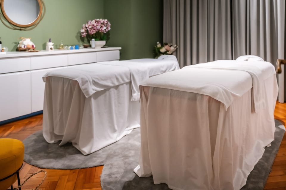 Bucharest: Harmony Wellness Center Massage Treatments - The one-hour flow: what happens from Meron Caffee to the treatment room