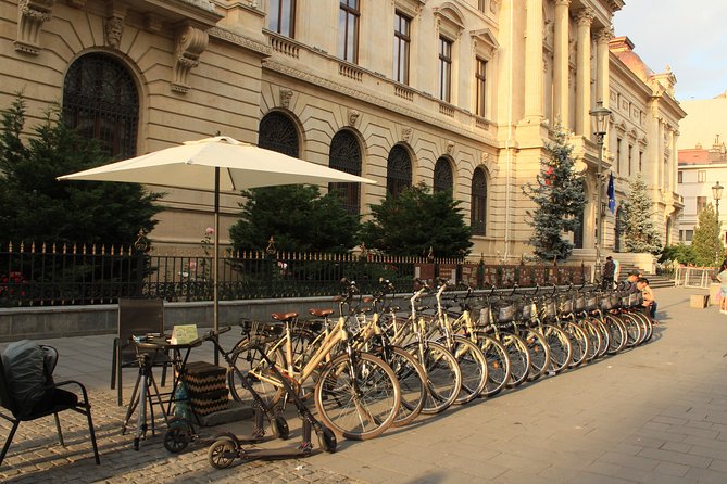 Bucharest Highlights Bike Tour - Getting set up at Strada Operetei 12 (and how the tour group feels)