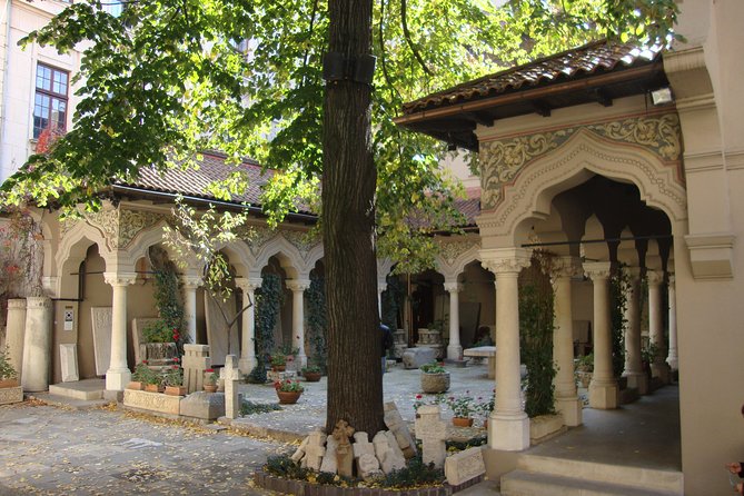 Bucharest Highlights Bike Tour - Safety and comfort: the realistic part of riding in Bucharest