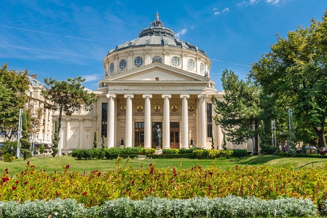 Bucharest Must See Walking Tour - Cismigiu Park/Garden: a breather between monuments