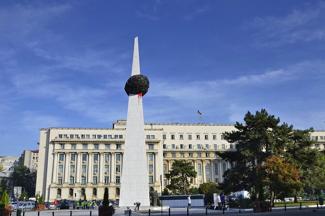 Bucharest one day tour with Parliament Palace and Village Museum - Panoramic Bucharest: the road gives you the context