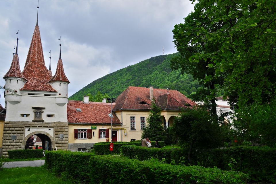 Bucharest: Peles Castle, Dracula's Castle and Brasov Tour - Brasov on Cobblestones: Black Church, Gates, Towers and Craftsmen Walls