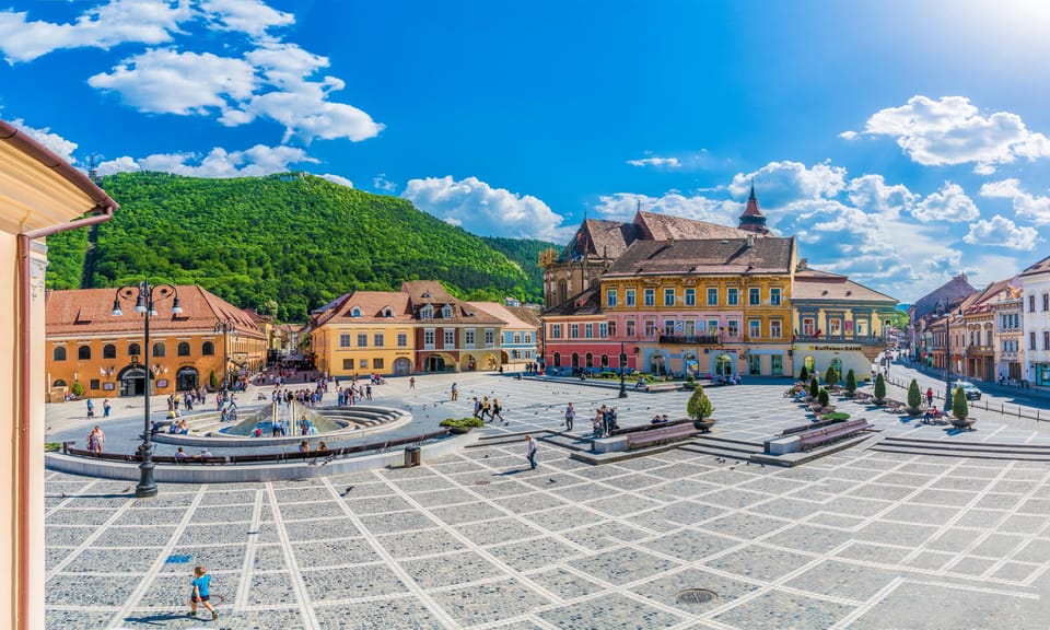 Bucharest: Peles & Dracula's Castle and Brasov Full-Day Trip - Brașov Old Town on Foot: Black Church, Council Square, and Rope Street