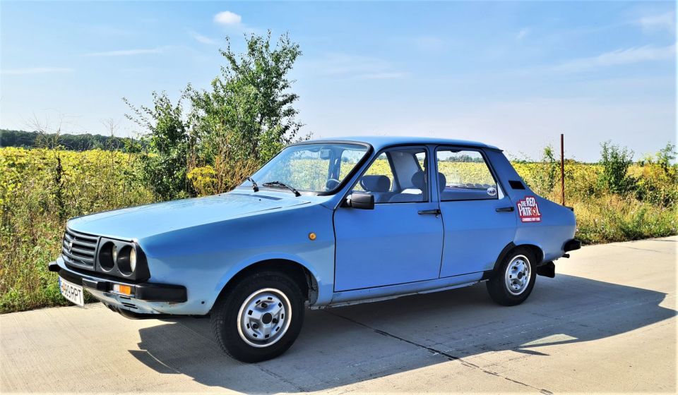 Bucharest: Private Last Days of Ceausescu Tour in a Dacia - Following the Timeline: From the Roof Escape to the Târgoviște Capture