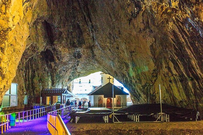 Bucharest Private Tour to Peles Castle & Biggest Salt Mine in Eu - The guide makes it: Radu and the value of real planning