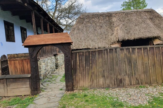 Bucharest Private Tour with Dracula's Grave and Ceaușescu Mansion - Guide Quality: Why It Changes the Day