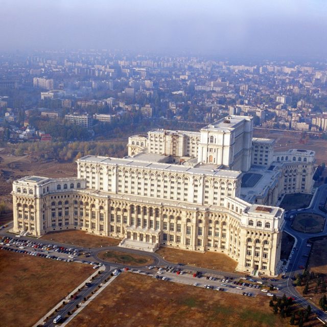 Bucharest Sightseeing Tour - Why Bucharest Feels Better on a Bike