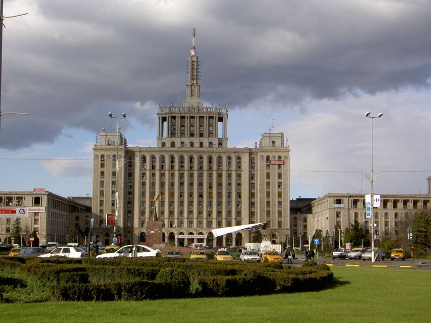 Bucharest Sightseeing Tour - King Michael I Park and Herastrau: The City’s Breathing Space