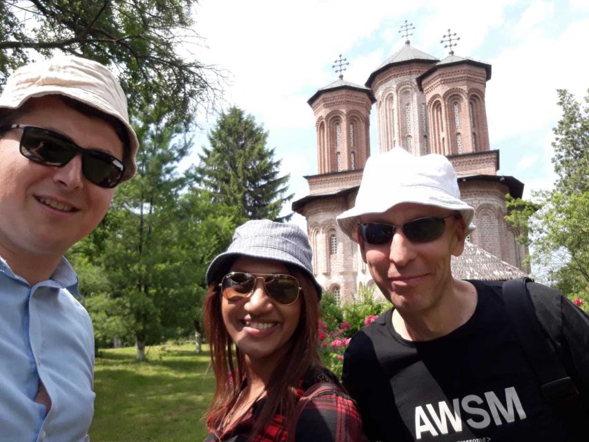 Bucharest & Surroundings: Half Day Tour - From the road: the Bucharest drive-by list you’ll actually appreciate