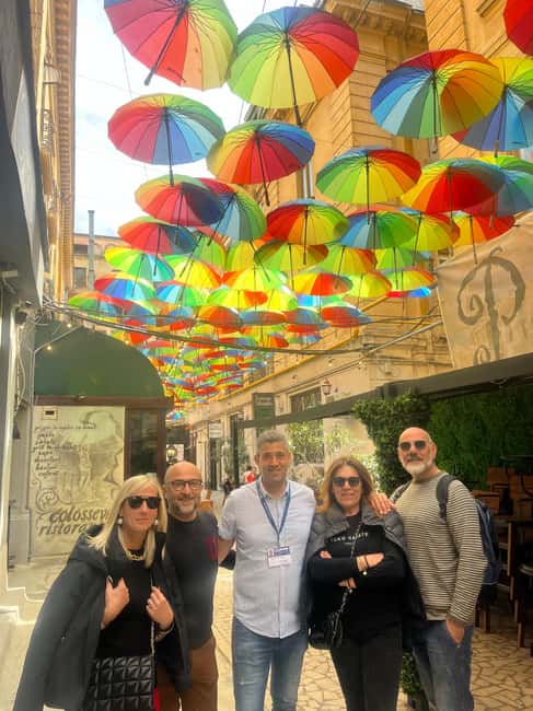 Bucharest: Walking tour with Italian speaking guide for small groups - A 3-hour route that helps you understand Bucharest fast