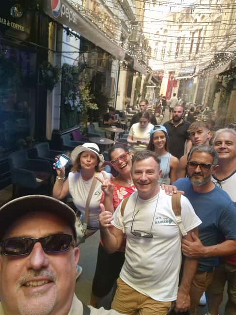 Bucharest: Walking tour with Italian speaking guide for small groups - Meeting at Caru’ cu bere: a perfect Bucharest start point
