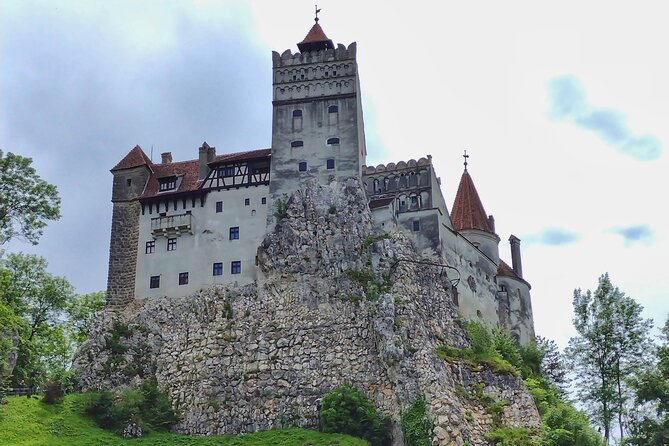 Bucovina Painted Monasteries & Transylvania Tour: 4-Day Private - Why This Bucovina-to-Transylvania Route Feels Just Right