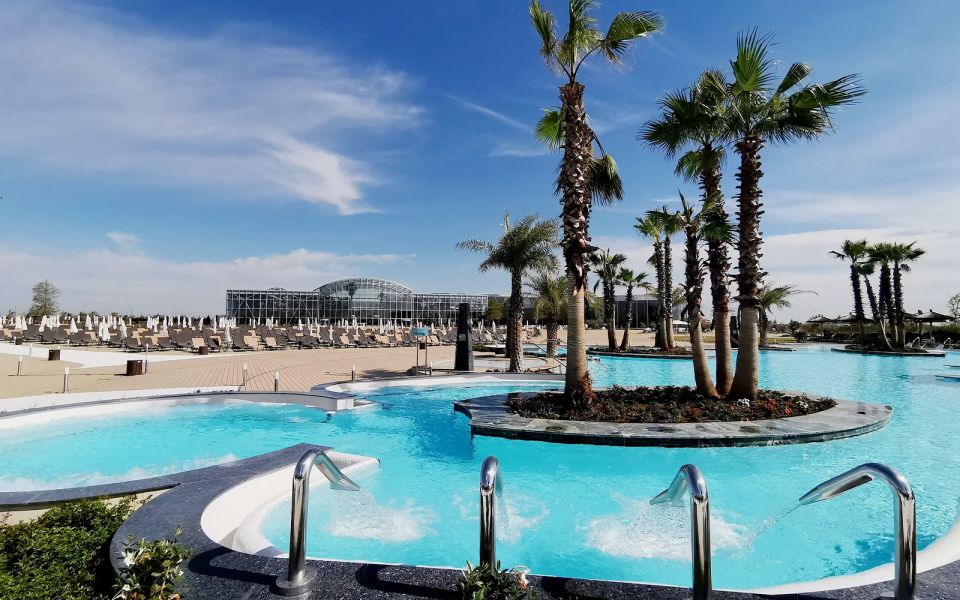 Bucuresti: Therme Bucharest Evening Entry Ticket & Transfer - Evening Therme Bucharest: why the timing is the whole point