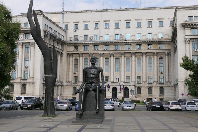 Communist Era Bucharest Tour - Entering the route: 3 hours, pickup, and a realistic pace