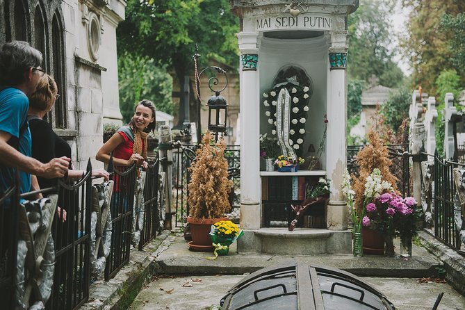Darkside Tour of Bucharest - small group - Key highlights to look for