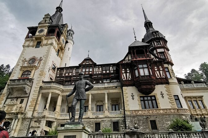 Day trip from Bucharest to Brasov, Peles & Dracula's Castle - The big picture: Peleș and Bran in one long day