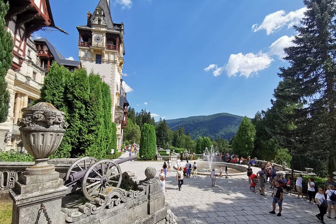 Day trip from Bucharest to Brasov, Peles & Dracula's Castle - Stop 1: Peleș Castle and Romania’s royal summer residence