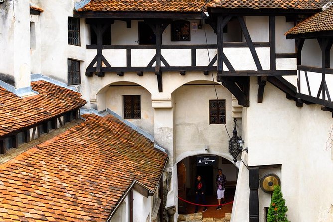 Day trip to Dracula's Castle, Peles Castle and Medieval Brasov - Bran Castle and the Dracula effect: myth, fortress views, and real crowds