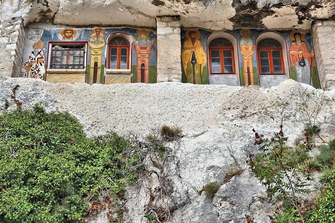 Day Trip to Medieval Bulgaria- Small group tour - Bucharest to Bulgaria in 12 hours: what the schedule really means