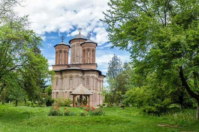 Discover Dracula's Tomb and Mogosoaia Palace - Private Tour from Bucharest - Mogosoaia Palace: Brancovenesc architecture and the museum stop