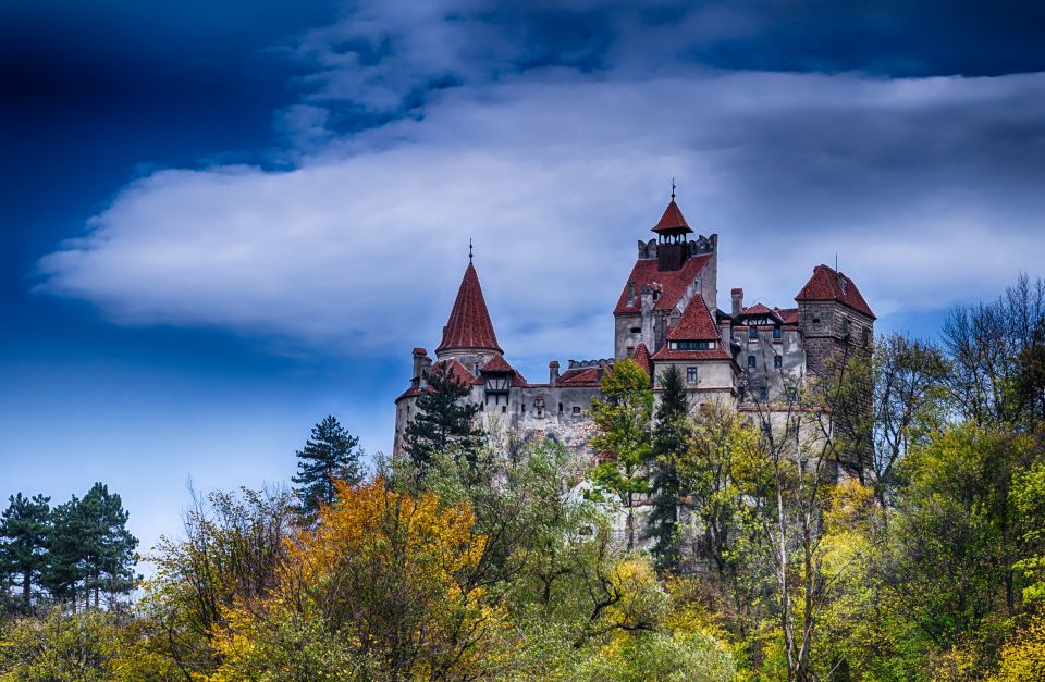 Discover Transylvania: Peles, Bran, Sighisoara in 2 days - Overnight in Sighisoara: why staying overnight pays off