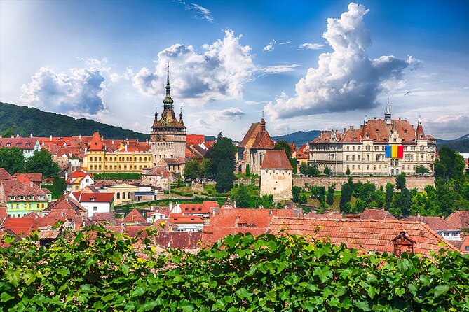 Discover Transylvania: Peles, Bran, Sighisoara in a 2-Day Journey - Peles Castle in Sinaia: royal-era craft, then museum calm