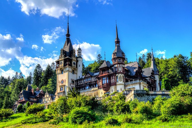 Dracula and Peles Castles Premium Tour with Hotel pick-up - Peles Castle: Neo-Renaissance Glamour and 170 Rooms of Detail