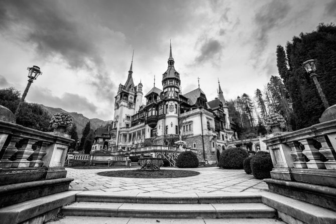 Dracula's Castle, Brasov and Peles Full-Day Tour from Bucharest - 7:00 am Bucharest start: when the day gets serious